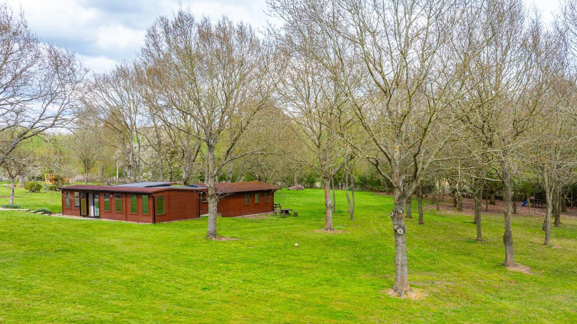 Cabin In The Countryside Sible Hedingham Экстерьер фото